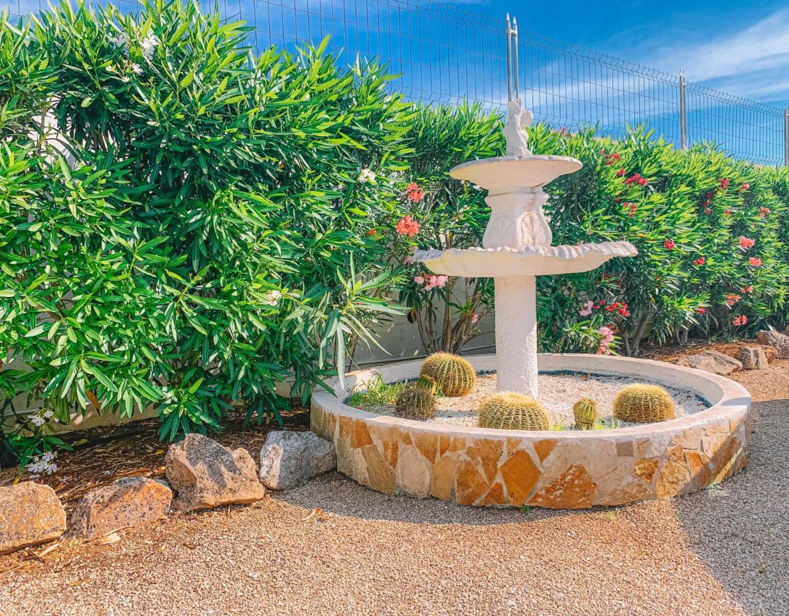 Coral B&B Porto Cesareo Buitenkant foto