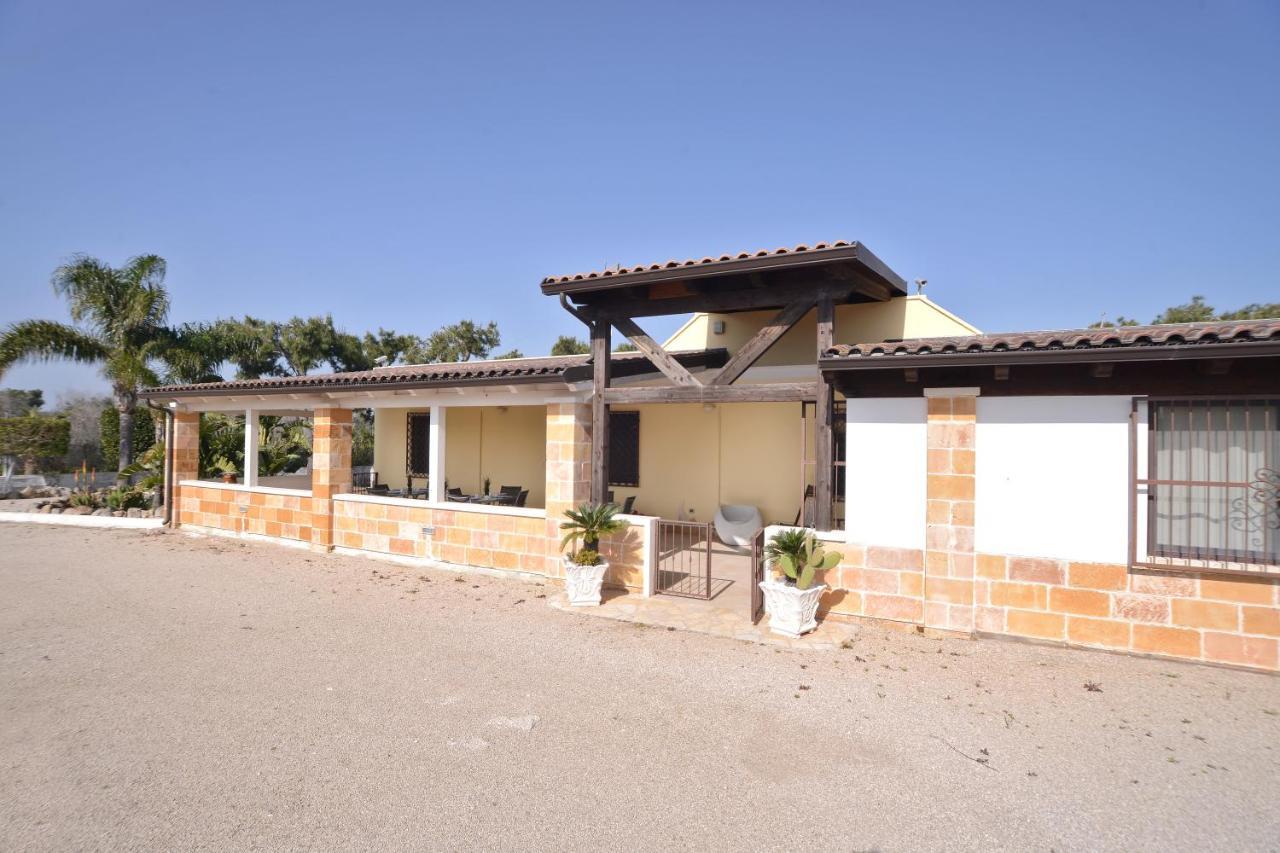 Coral B&B Porto Cesareo Buitenkant foto