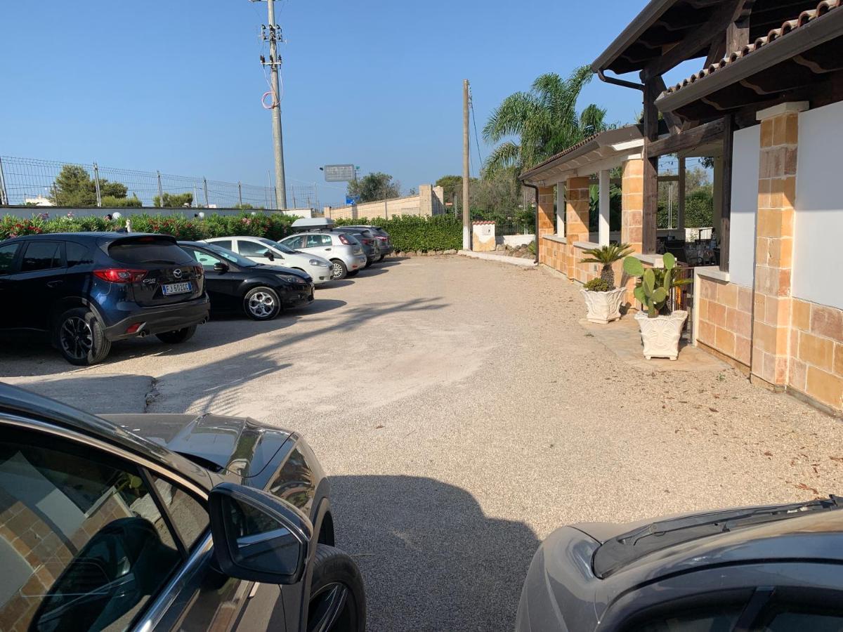 Coral B&B Porto Cesareo Buitenkant foto