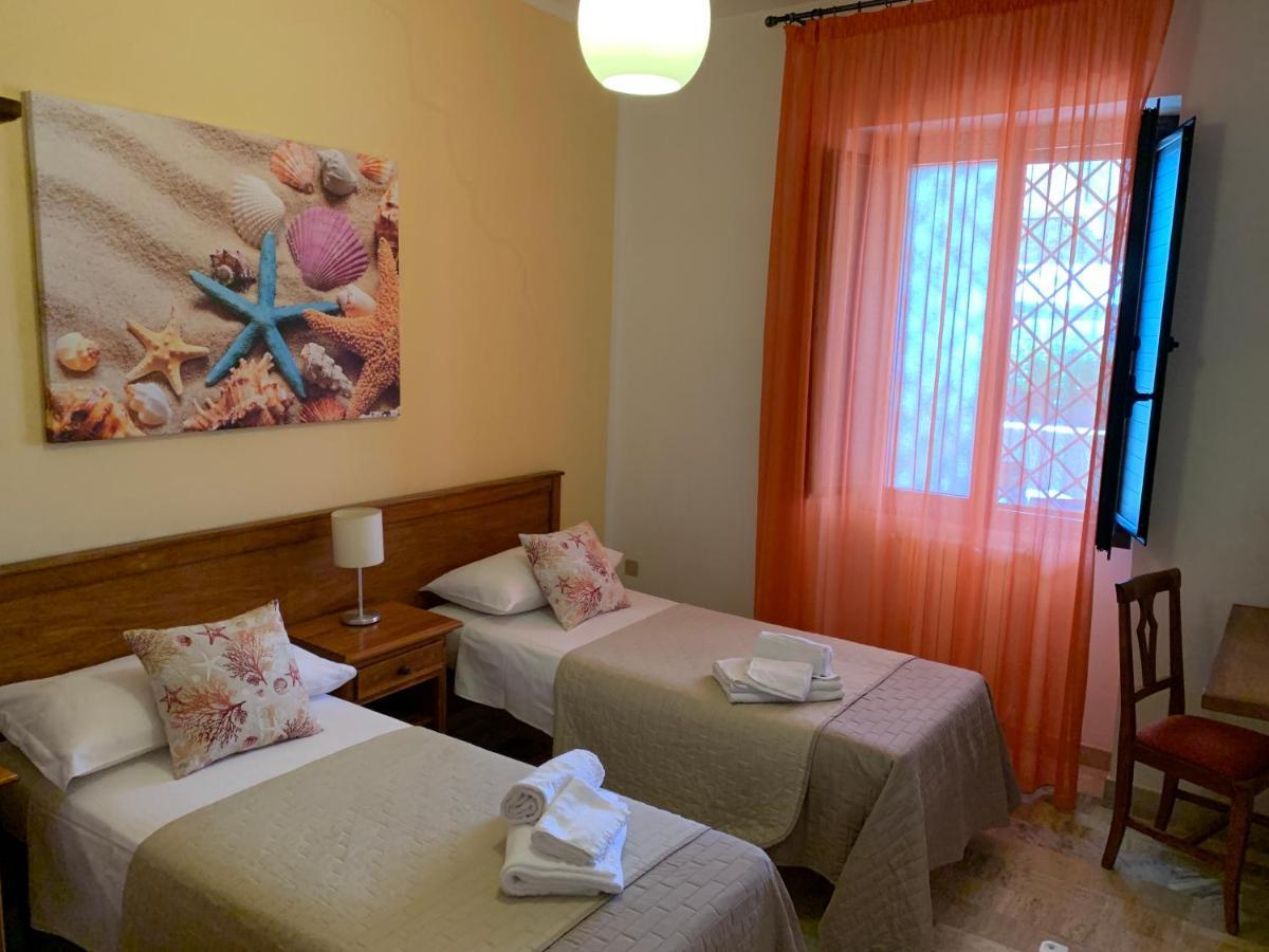 Coral B&B Porto Cesareo Buitenkant foto