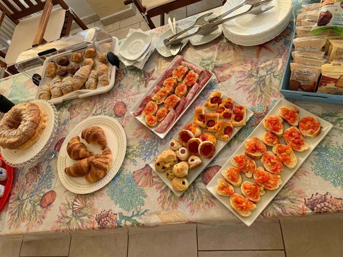 Coral B&B Porto Cesareo Buitenkant foto